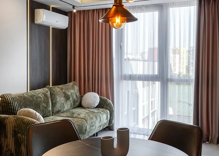 Leogrand Jacuzzi On Shevchenka 31a