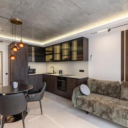 公寓 Leogrand Jacuzzi On Shevchenka 31a *