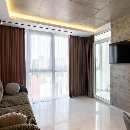 Leogrand Jacuzzi On Shevchenka 31a 公寓 利沃夫