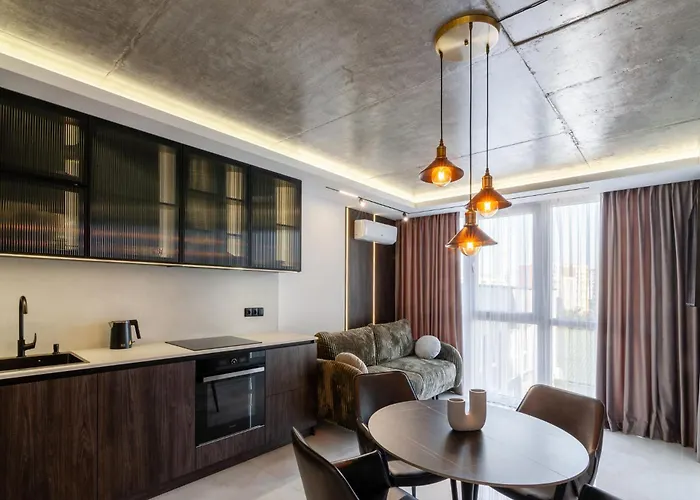 Leogrand Jacuzzi On Shevchenka 31a 利沃夫