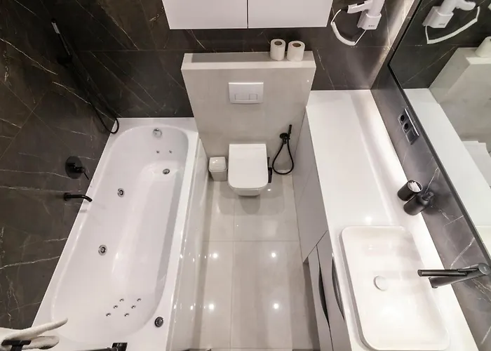 Leogrand Jacuzzi On Shevchenka 31a Lviv